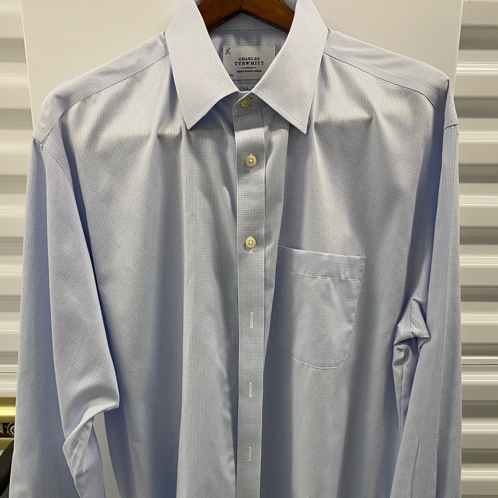 Charles Tyrwhitt button down shirt light blue 18